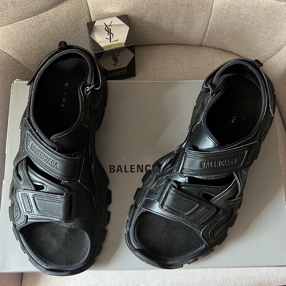 Balenciaga Strap Sandal - Picture 4 of 4
